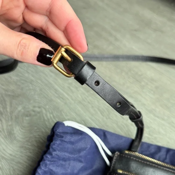 Dooney & Bourke Black Leather Crossbody Bag - Picture 8 of 11